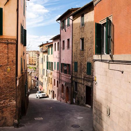 Cozy Apartment In The Heart Of Siena Luaran gambar