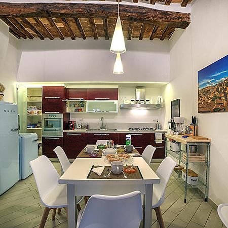 Cozy Apartment In The Heart Of Siena Luaran gambar