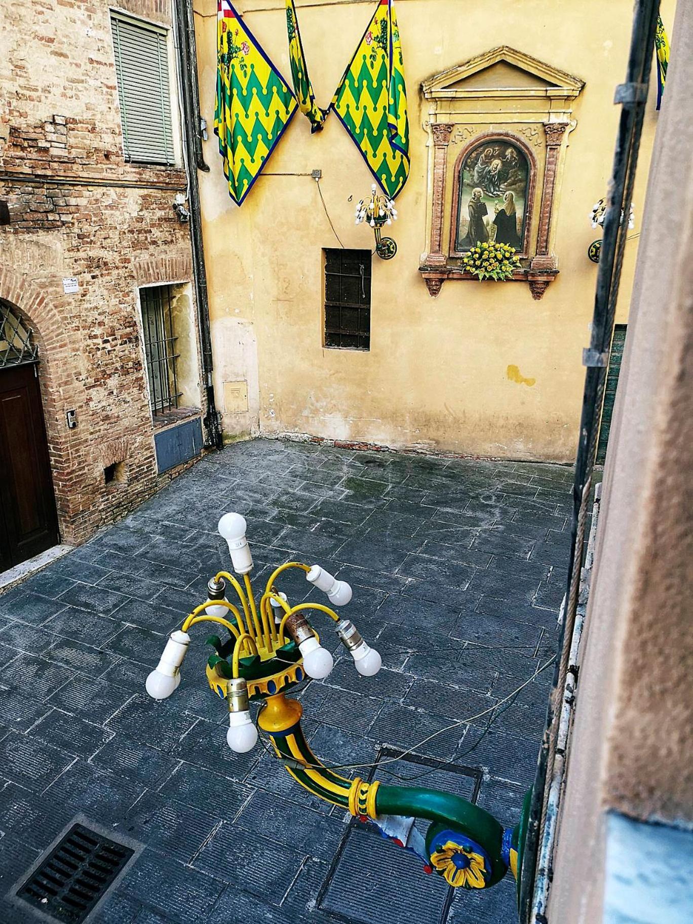 Cozy Apartment In The Heart Of Siena Luaran gambar