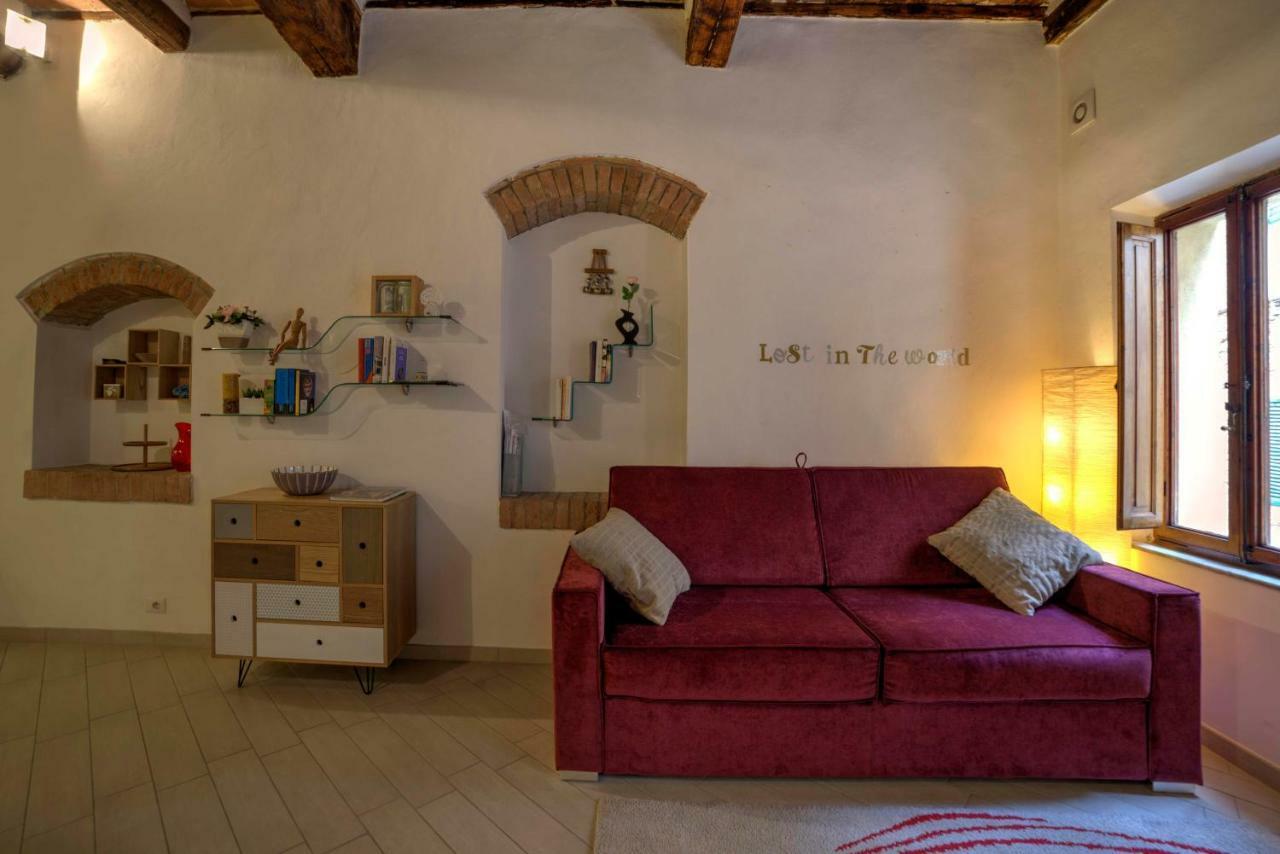 Cozy Apartment In The Heart Of Siena Luaran gambar